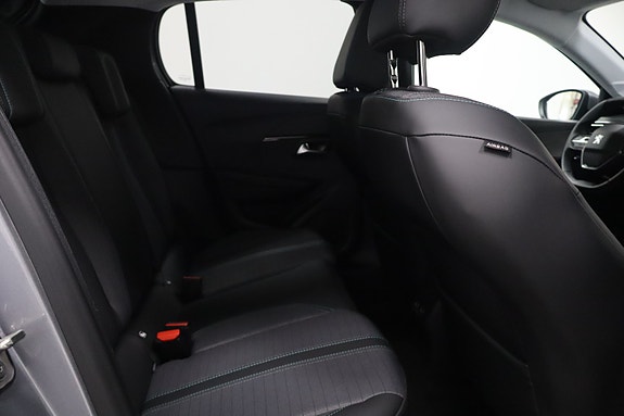 Peugeot e-208 22 of 24