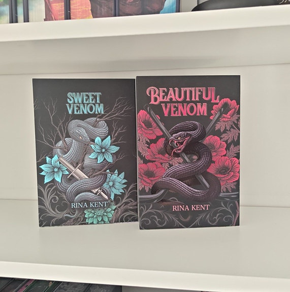 Mystic Box: Beautiful Venom og Sweet Venom av Rina Kent