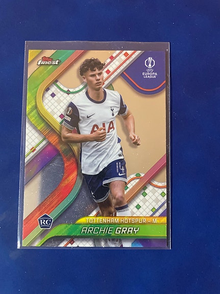 Topps Finest Archie Gray Tottenham Hotspur RC samlekort