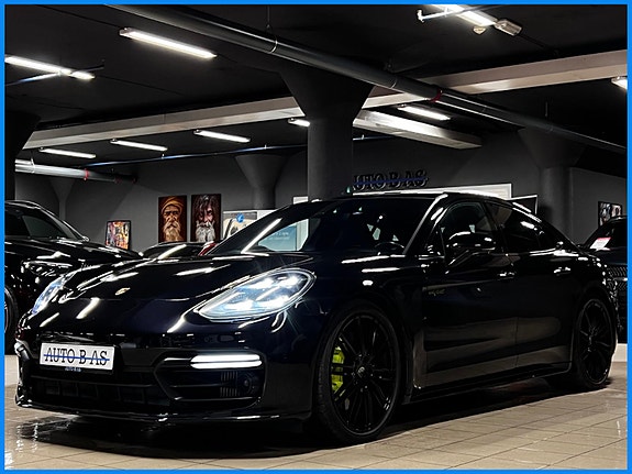Porsche Panamera 4