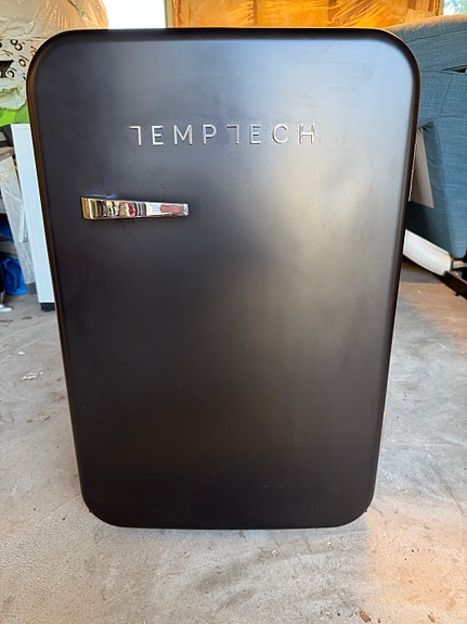 Temptech retro kjøleskap 115 L – matt svart, vintage design