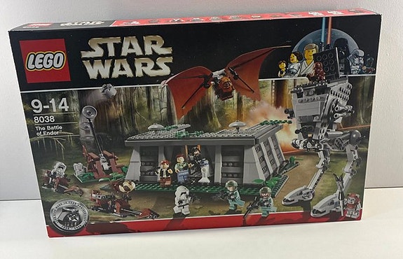 Lego Sett - 8038 - Star Wars - BRAND NEW - SEALED - THE BATTLE OF ENDOR - RARE