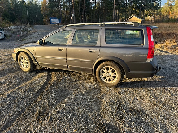 Volvo XC70 9 of 30