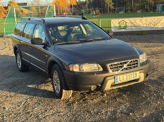 Volvo XC70 3 of 30