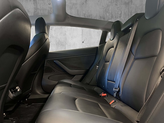 Tesla Model 3 15 of 26