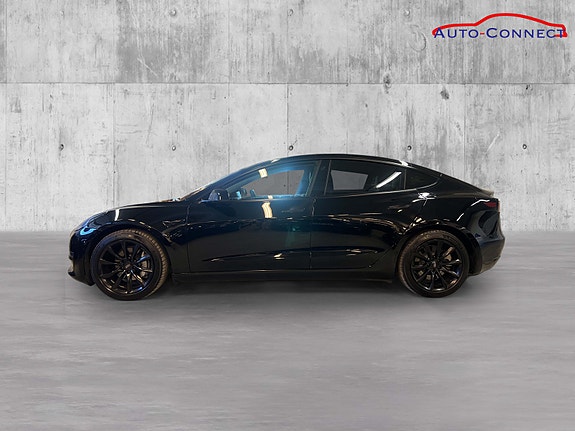 Tesla Model 3 4 of 26