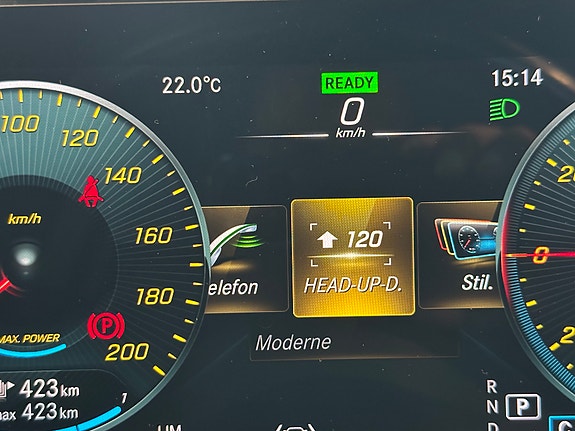 Mercedes-Benz EQC 400 30 of 30
