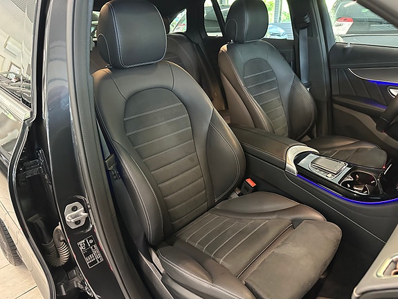 Mercedes-Benz EQC 400 23 of 30