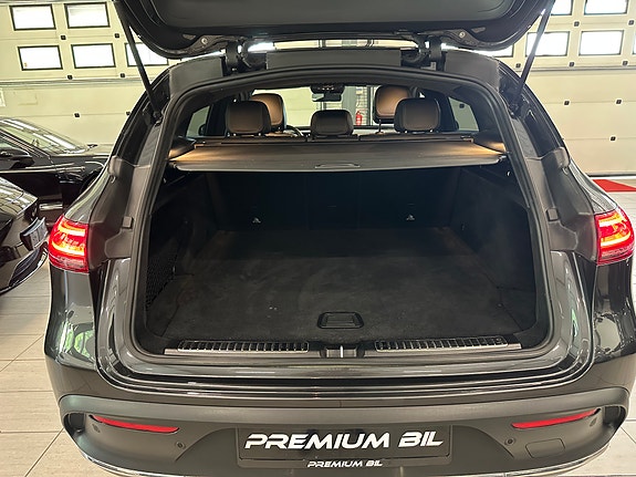 Mercedes-Benz EQC 400 19 of 30