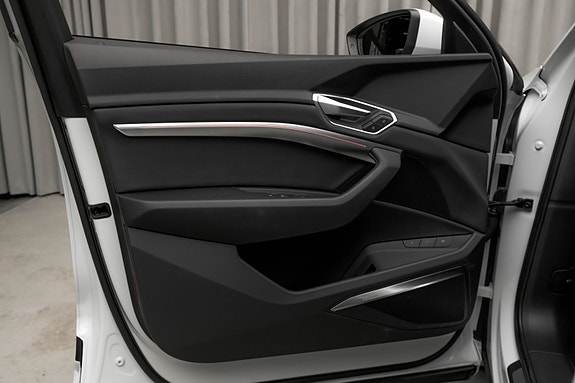 Audi e-tron 20 of 30
