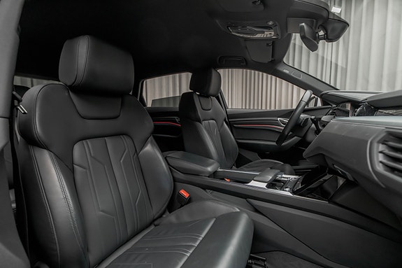 Audi e-tron 15 of 30