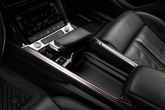 Audi e-tron 24 of 30