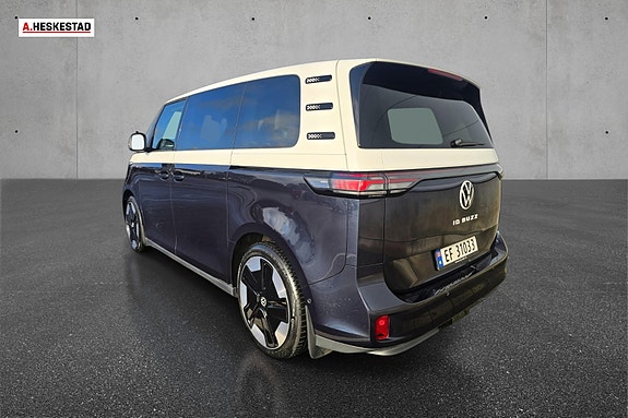 Volkswagen ID. Buzz 3 of 18
