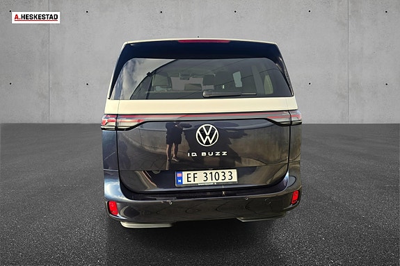 Volkswagen ID. Buzz 4 of 18
