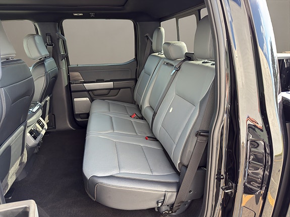 Ford F-150 12 of 24