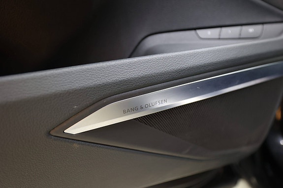 Audi e-tron 22 of 30