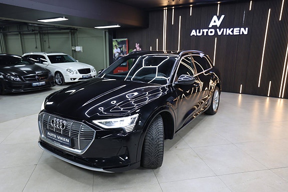 Audi e-tron 13 of 30