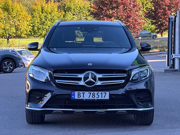 Mercedes-Benz GLC 350 e 9 of 30