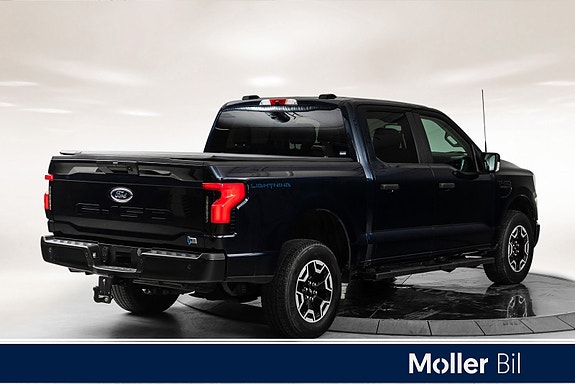 Ford F-150 4 of 18