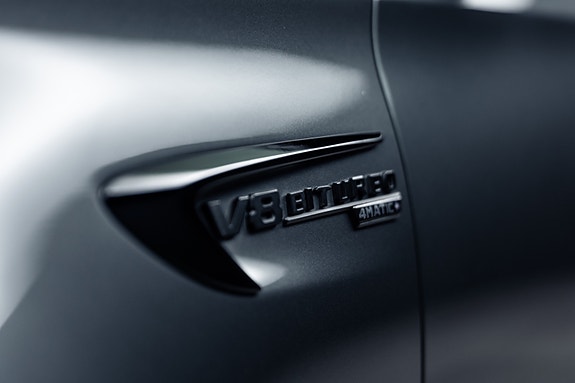 Mercedes-Benz E 63 AMG 20 of 30
