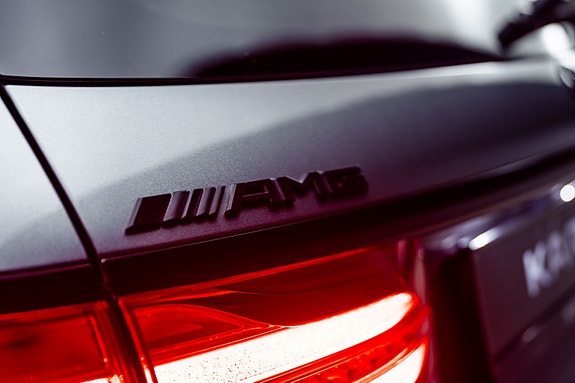 Mercedes-Benz E 63 AMG 24 of 30