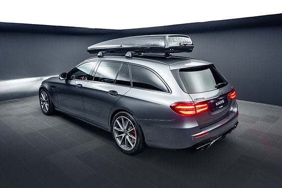 Mercedes-Benz E 63 AMG 9 of 30