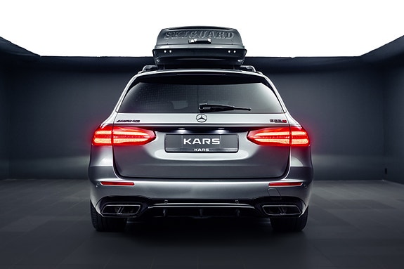 Mercedes-Benz E 63 AMG 10 of 30