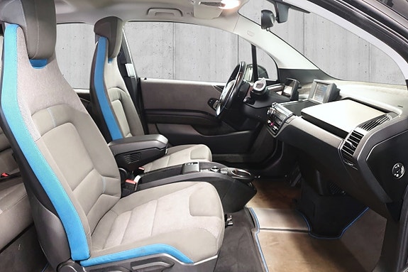 BMW i3 14 of 30