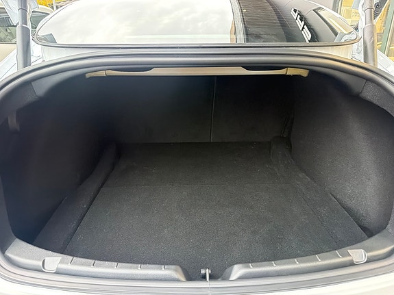 Tesla Model 3 28 of 30