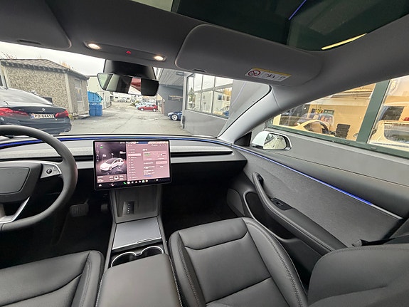 Tesla Model 3 20 of 30