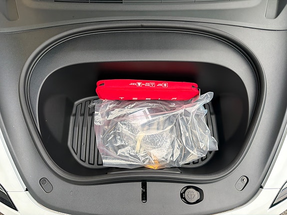 Tesla Model 3 30 of 30