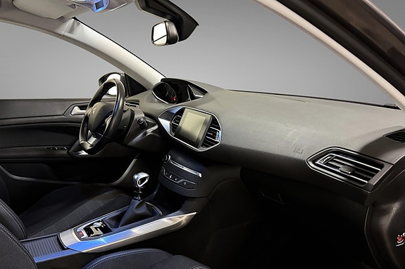 Peugeot 308 13 of 26