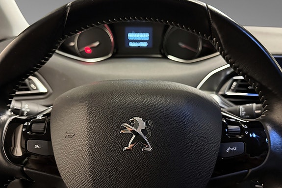 Peugeot 308 17 of 26