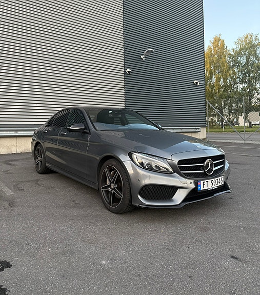 Mercedes-Benz C 200 2 of 10
