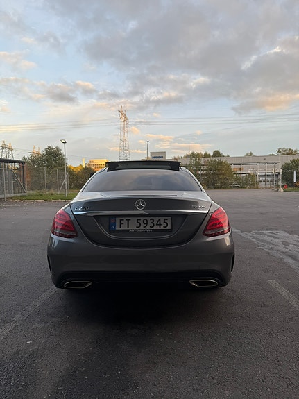 Mercedes-Benz C 200 5 of 10