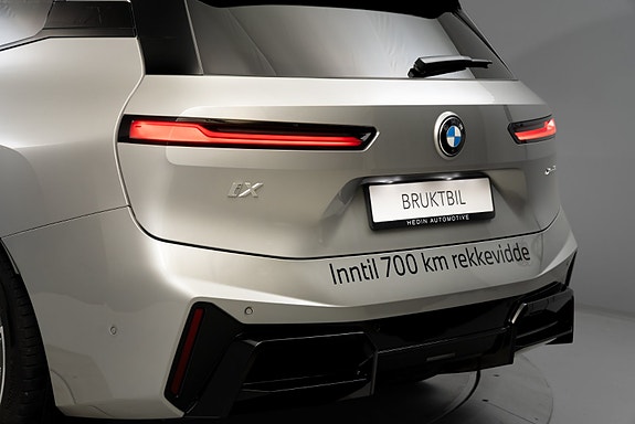 BMW iX 8 of 30