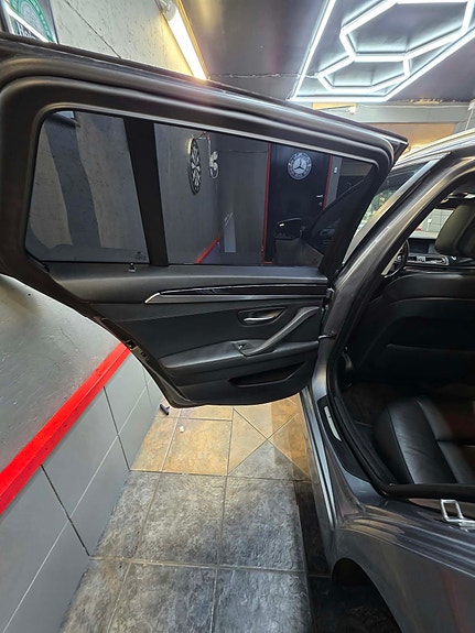 BMW 520d 16 of 17