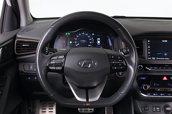 Hyundai IONIQ 17 of 30