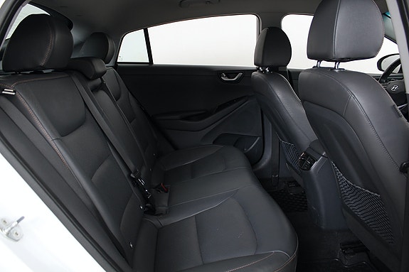 Hyundai IONIQ 15 of 30