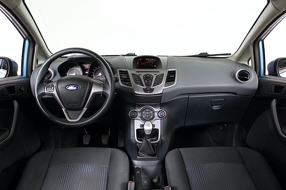 Ford Fiesta 14 of 30
