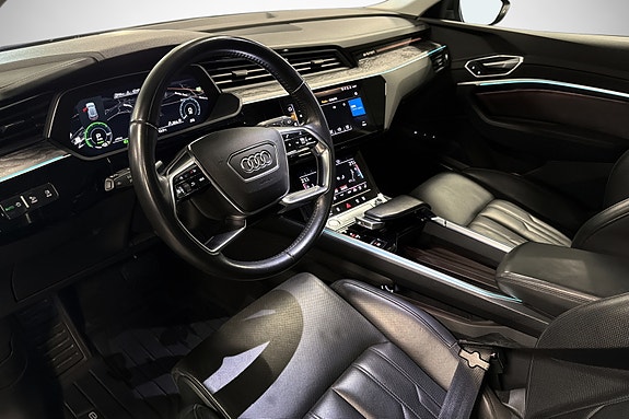 Audi e-tron 23 of 30