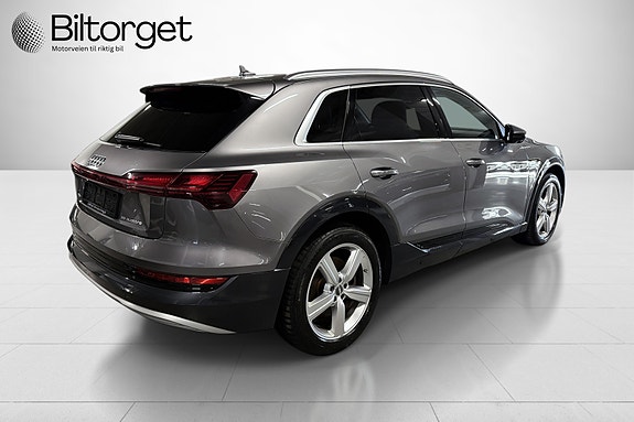 Audi e-tron 7 of 30