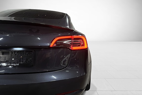 Tesla Model 3 12 of 23