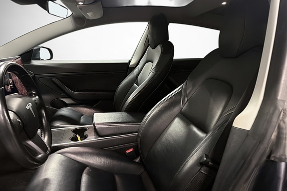 Tesla Model 3 14 of 23