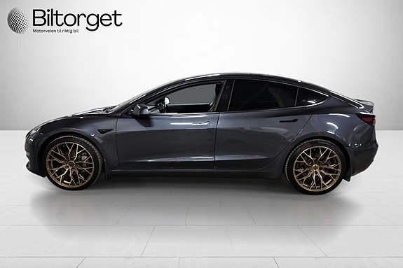 Tesla Model 3 10 of 23