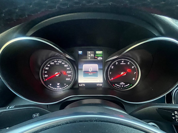 Mercedes-Benz GLC 350 e 13 of 17