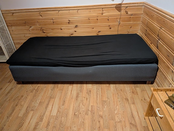 Rammemadrass, 90cm, med overmadrass gis bort mot henting
