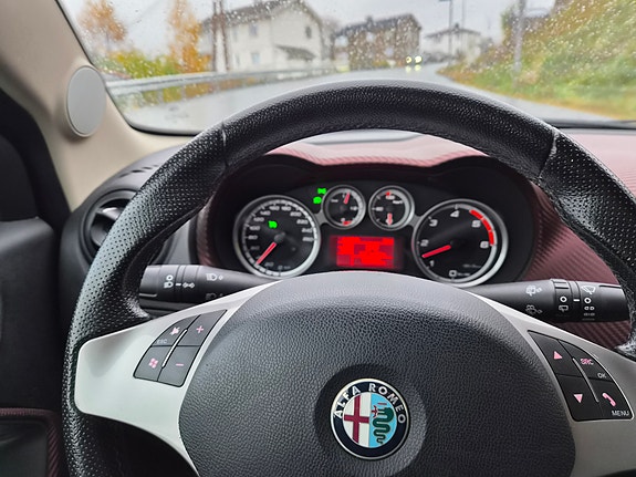 Alfa Romeo MiTo 13 of 19