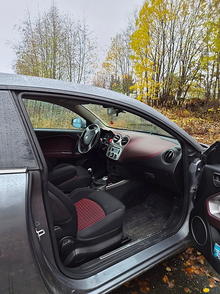 Alfa Romeo MiTo 17 of 19