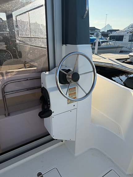 QuickSilver 675 Pilothouse 6 of 10